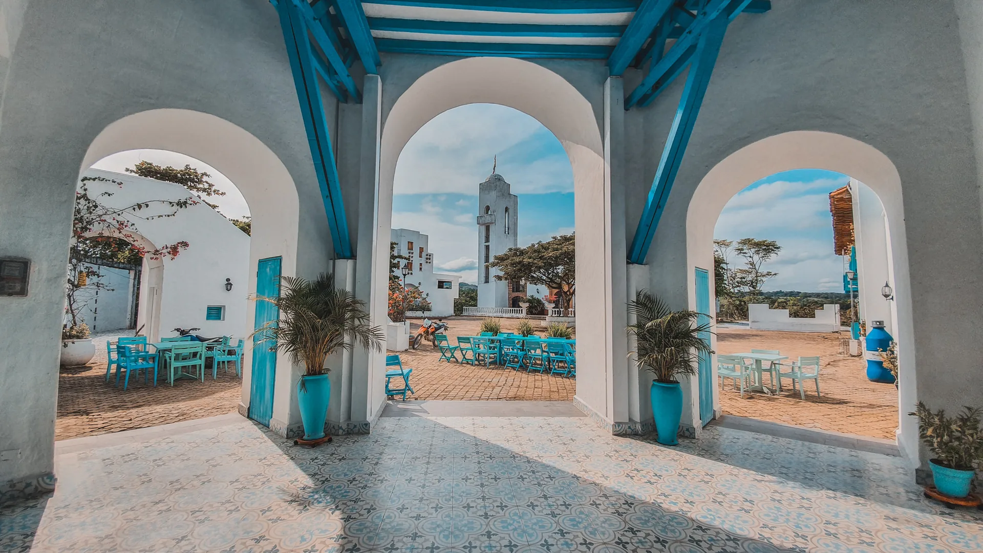 La Aldea Doradal, el Santorini colombiano